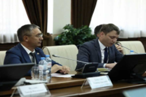 В Казанском федеральном университете состоялась конференция «Развитие кадрового потенциала предприятий оборонно-промышленного комплекса»